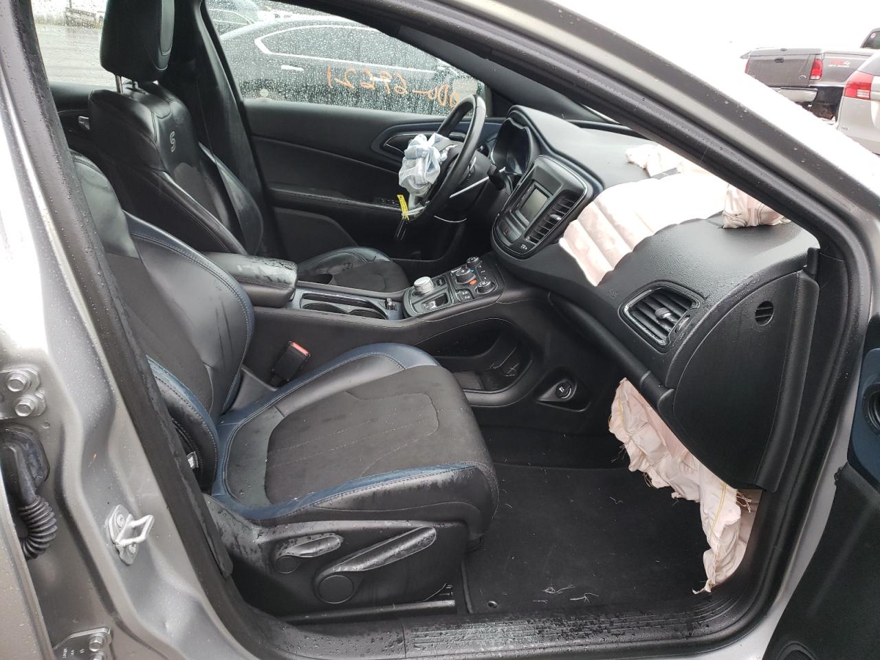 Photo 5 from auction – 2016 CHRYSLER 200 S with VIN 1C3CCCBB5GN129115