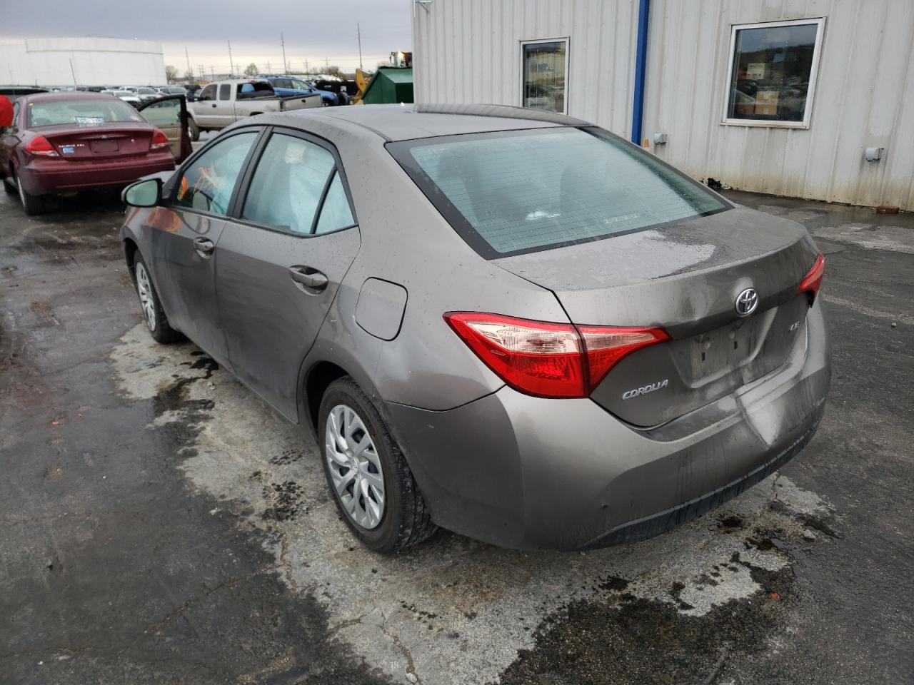Photo 3 from auction – 2019 TOYOTA COROLLA L with VIN 2T1BURHE3KC231288