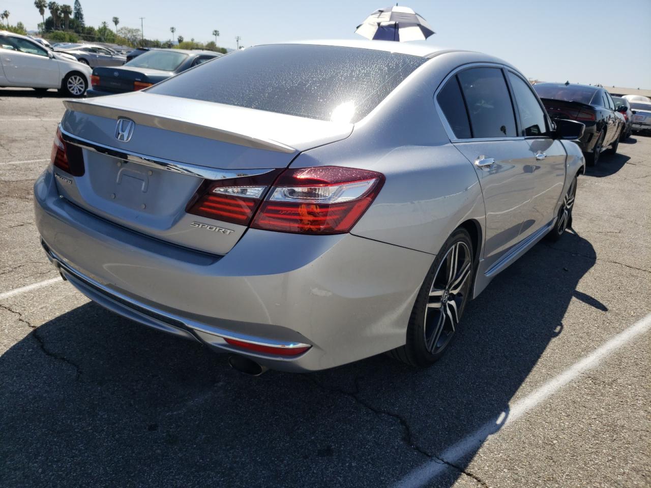 Photo 4 from auction – 2016 HONDA ACCORD with VIN 1HGCR2F51GA141229