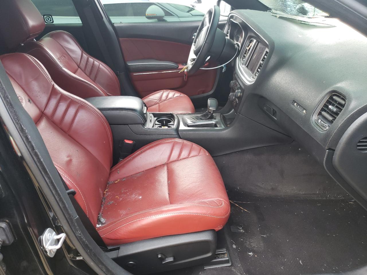 Photo 5 from auction – 2018 DODGE CHARGER SR with VIN 2C3CDXL94JH133186