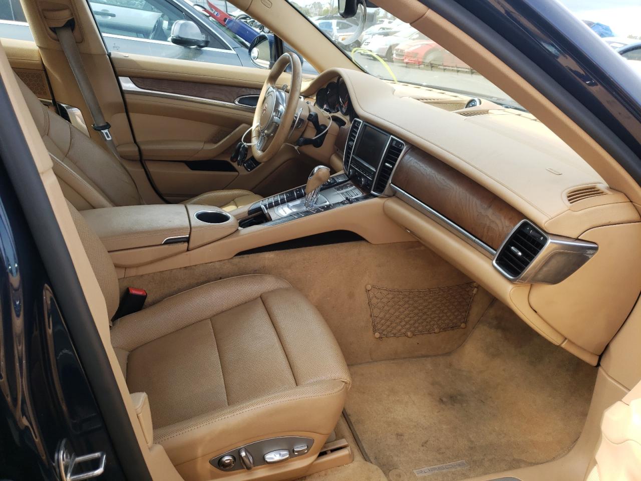 Photo 5 from auction – 2012 PORSCHE PANAMERA S with VIN WP0AB2A76CL061250