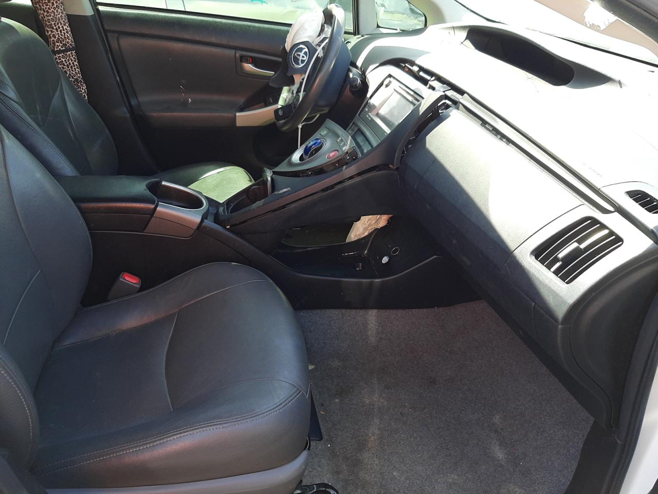 Photo 5 from auction – 2014 TOYOTA PRIUS with VIN JTDKN3DUXE0376592