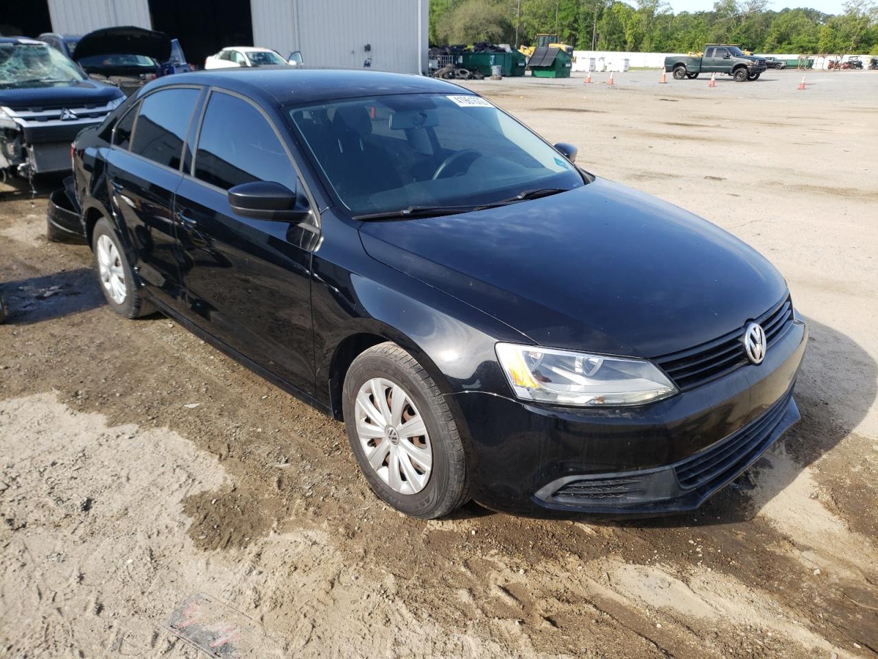 VOLKSWAGEN JETTA BASE 2014 with VIN 3VW2K7AJ1EM310601 - Photo from auction