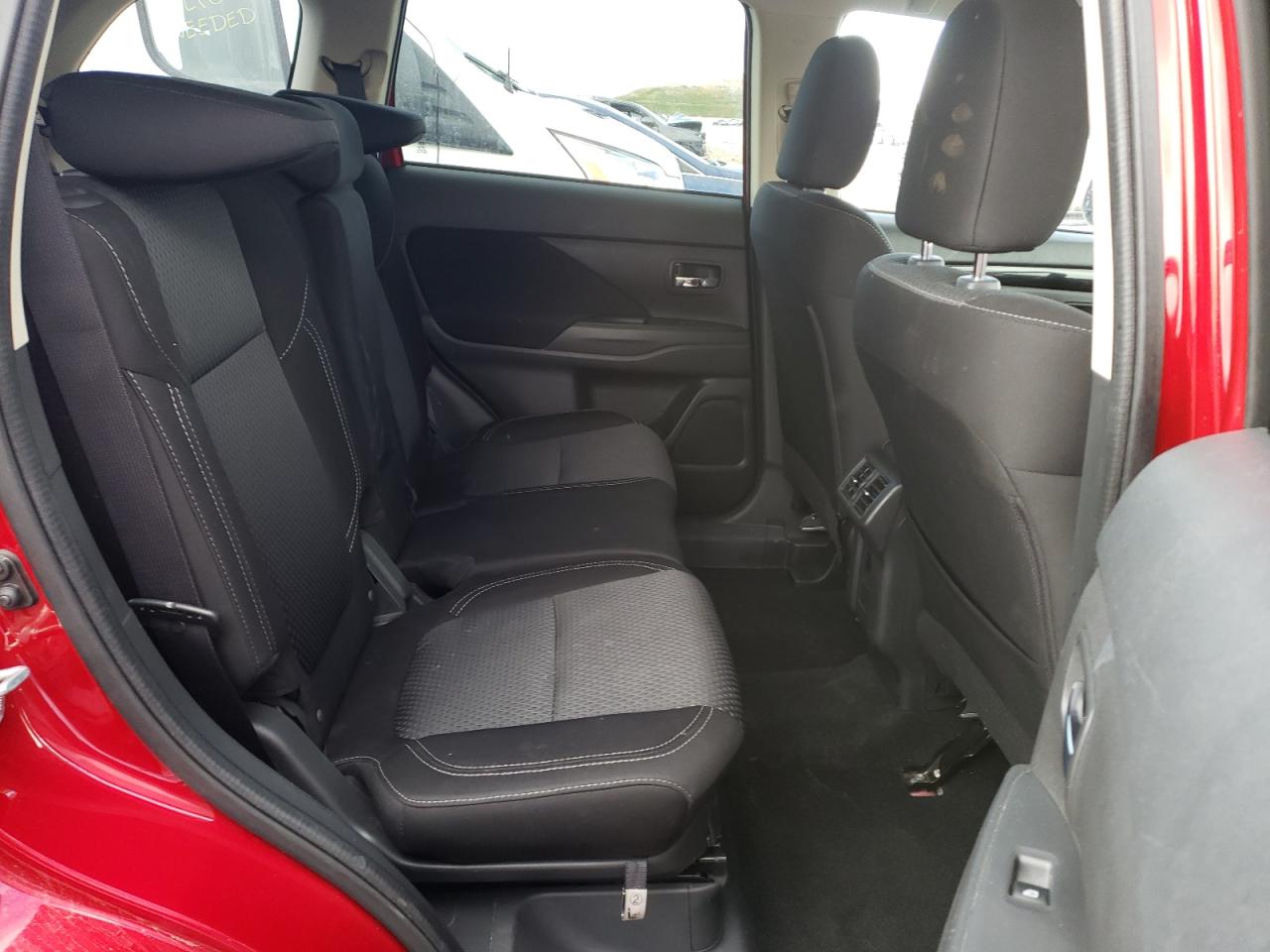 Photo 6 from auction – 2020 MITSUBISHI OUTLANDER with VIN JA4AD2A37LZ009169