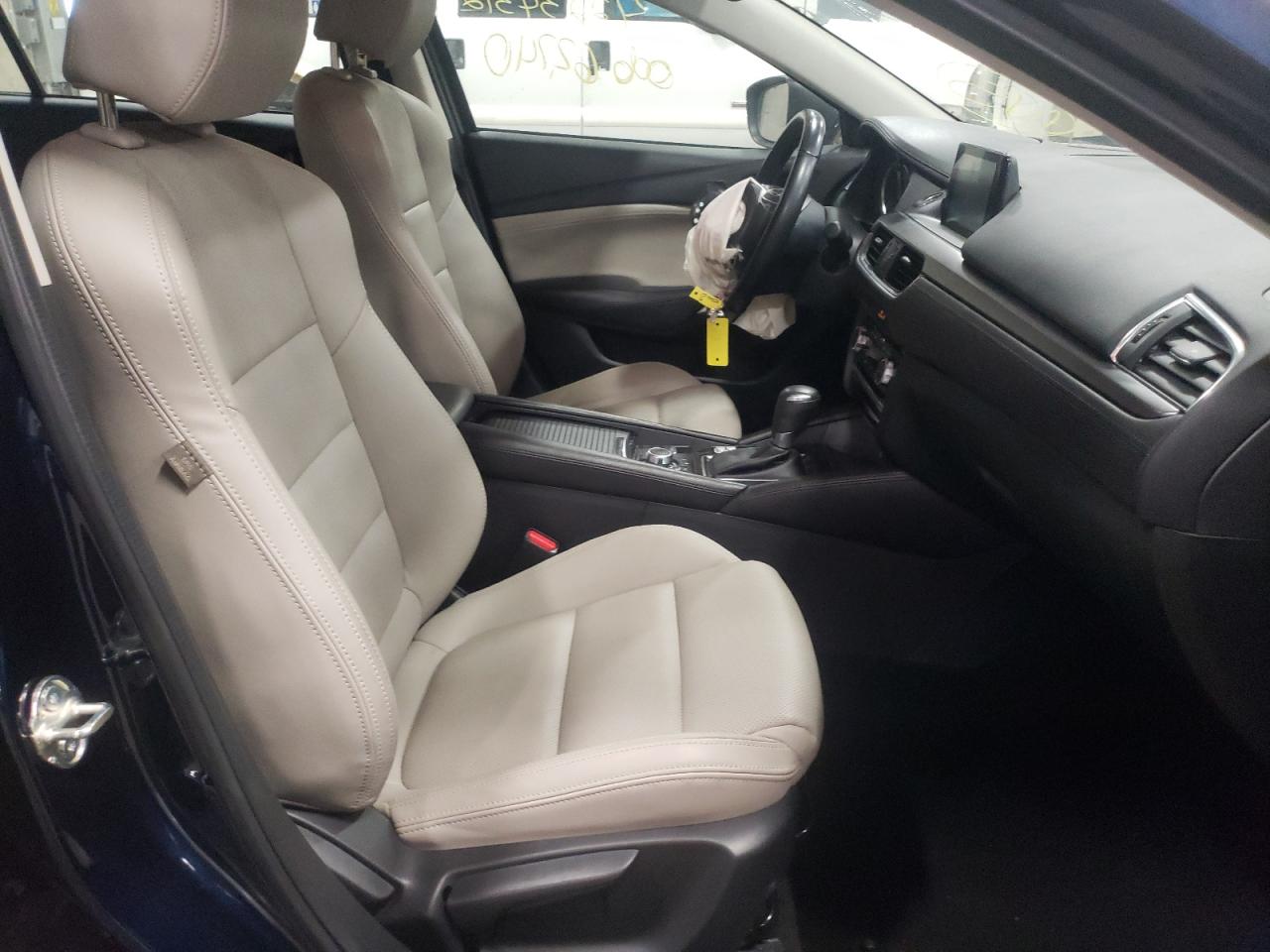 Photo 5 from auction – 2017 MAZDA 6 with VIN JM1GL1V5XH1126419