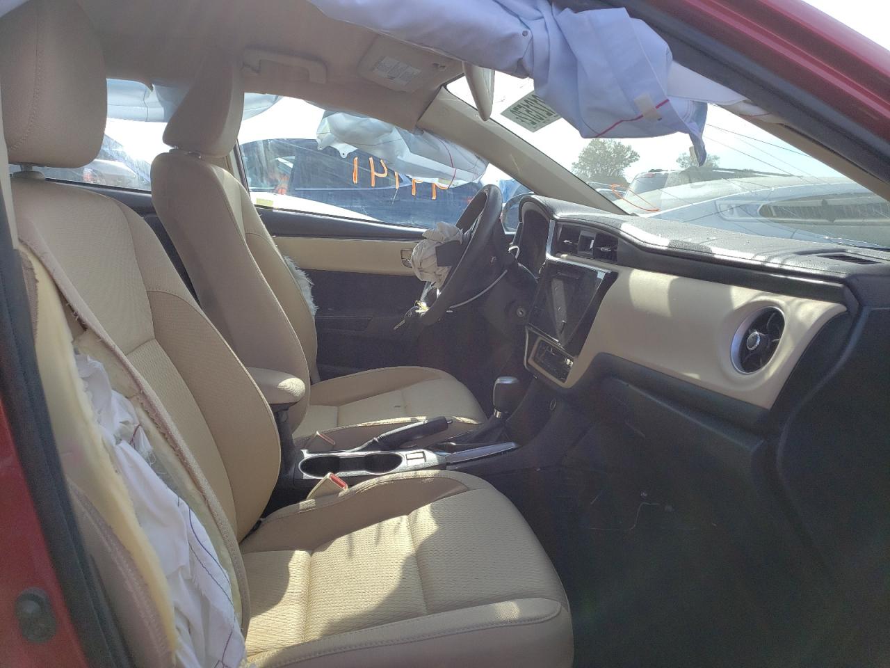 Photo 5 from auction – 2018 TOYOTA COROLLA L with VIN 5YFBURHE7JP829415