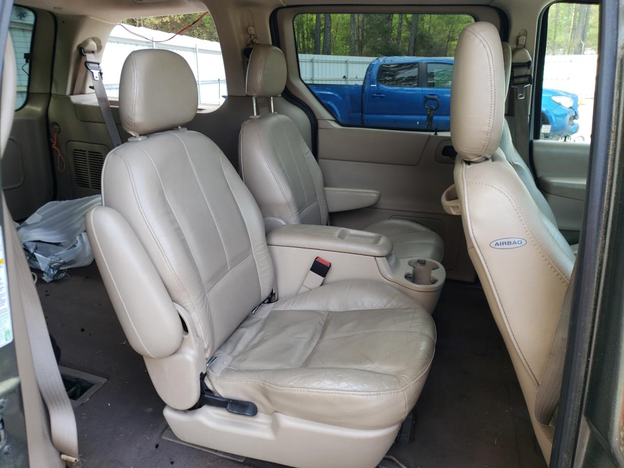 Photo 6 from auction – 2001 FORD WINDSTAR S with VIN 2FMDA53461BA64601