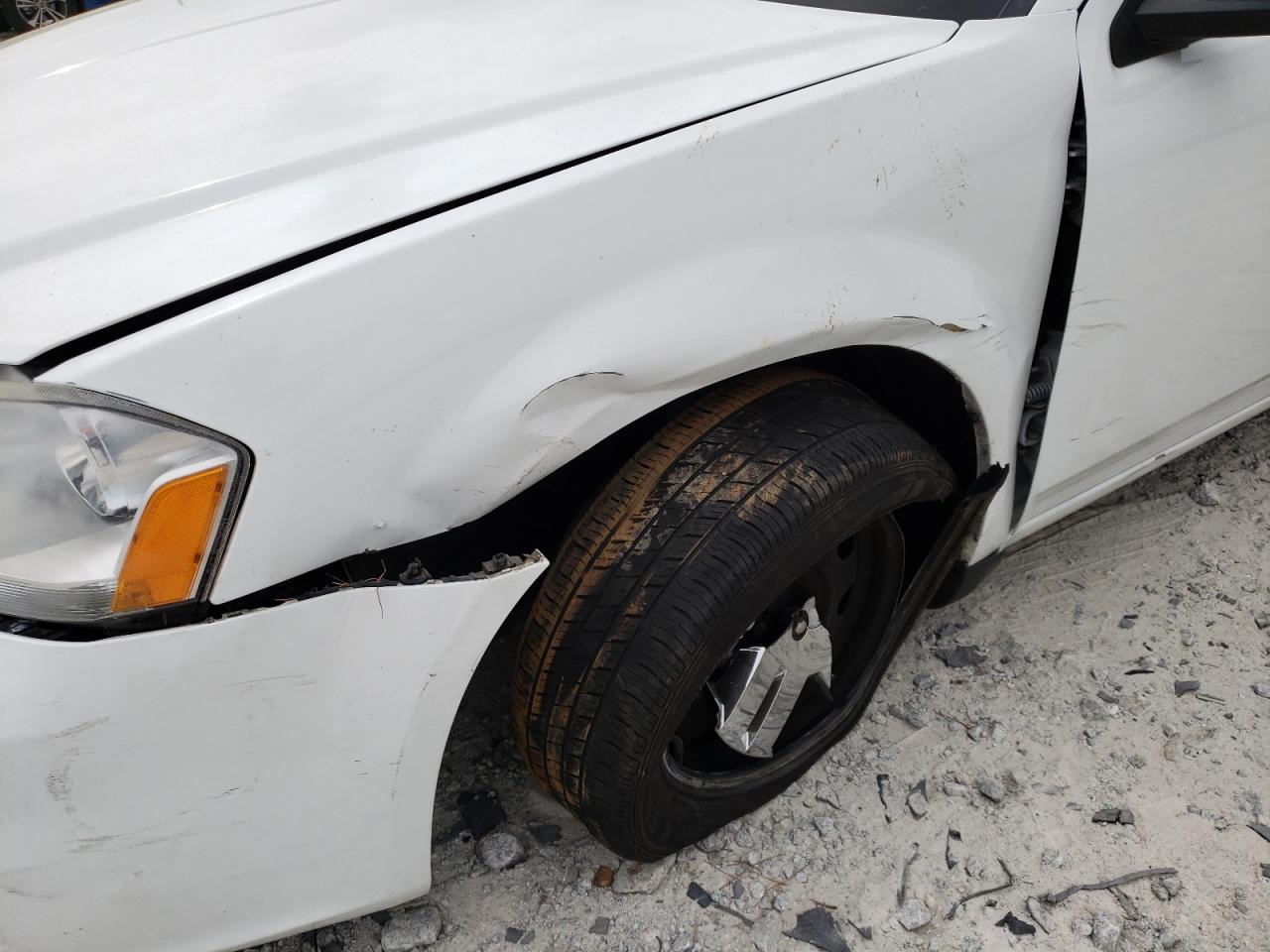 Photo 9 from auction – 2014 DODGE AVENGER SE with VIN 1C3CDZAG5EN227071