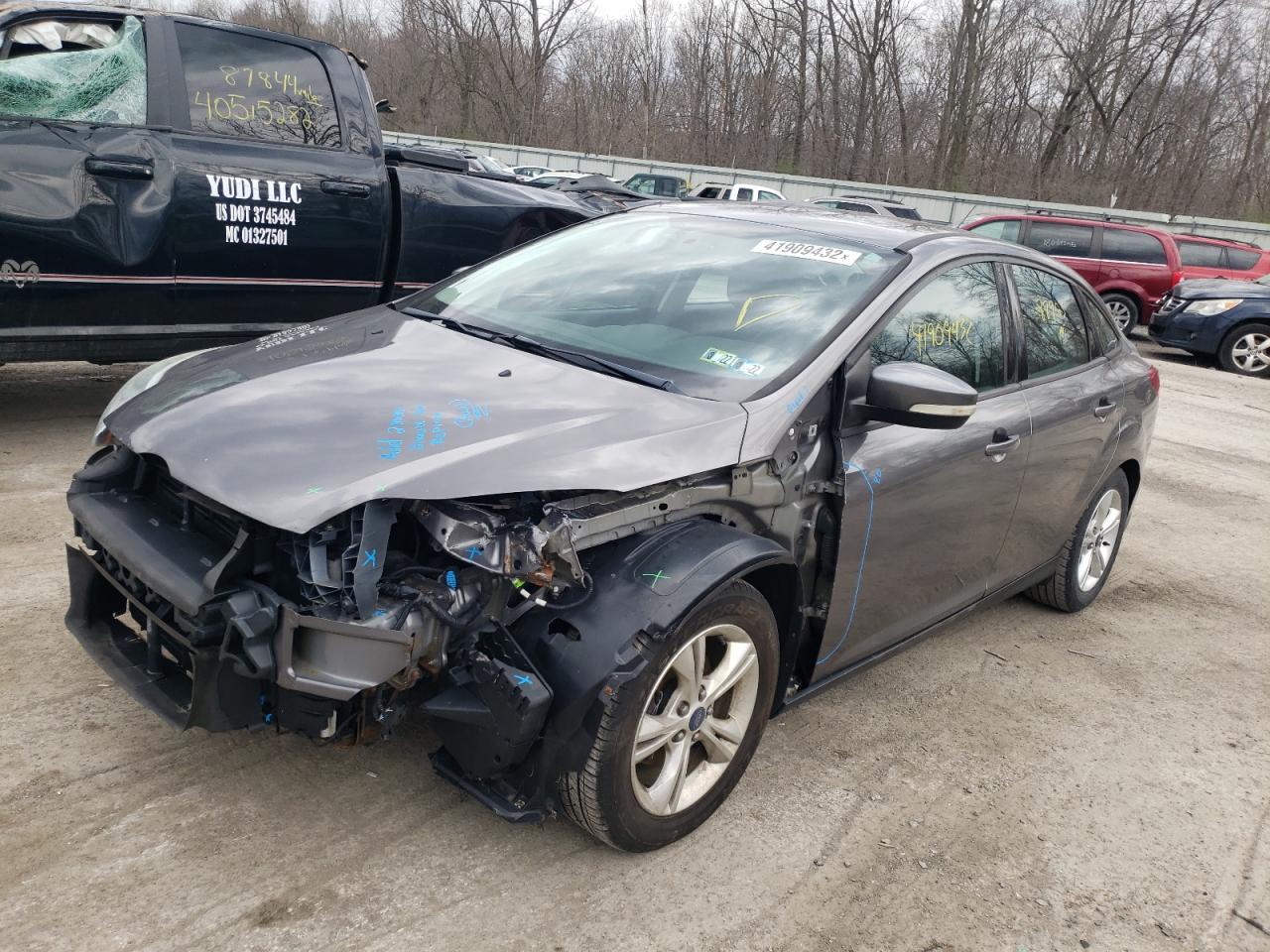 Фото 2 с аукциона – 2014 FORD FOCUS SE с VIN 1FADP3F2XEL235105
