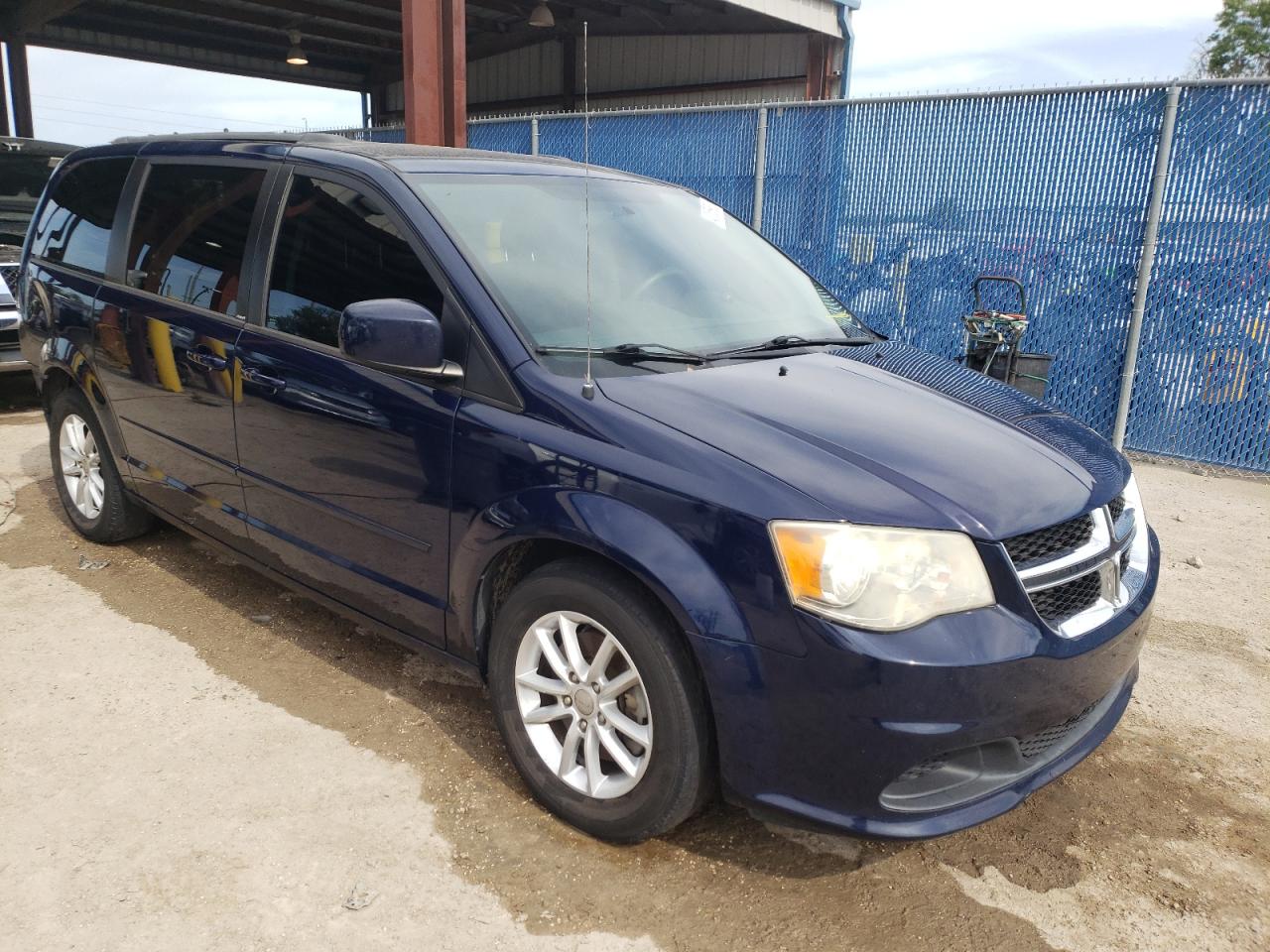 DODGE GRAND CARA 2014 with VIN 2C4RDGCG4ER253803 - Photo from auction