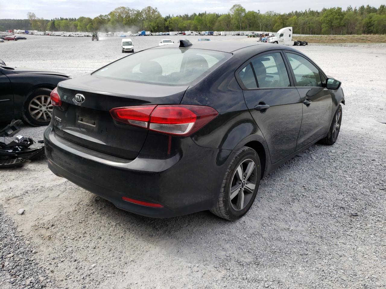 Photo 4 from auction – 2018 KIA FORTE LX with VIN 3KPFL4A74JE170276