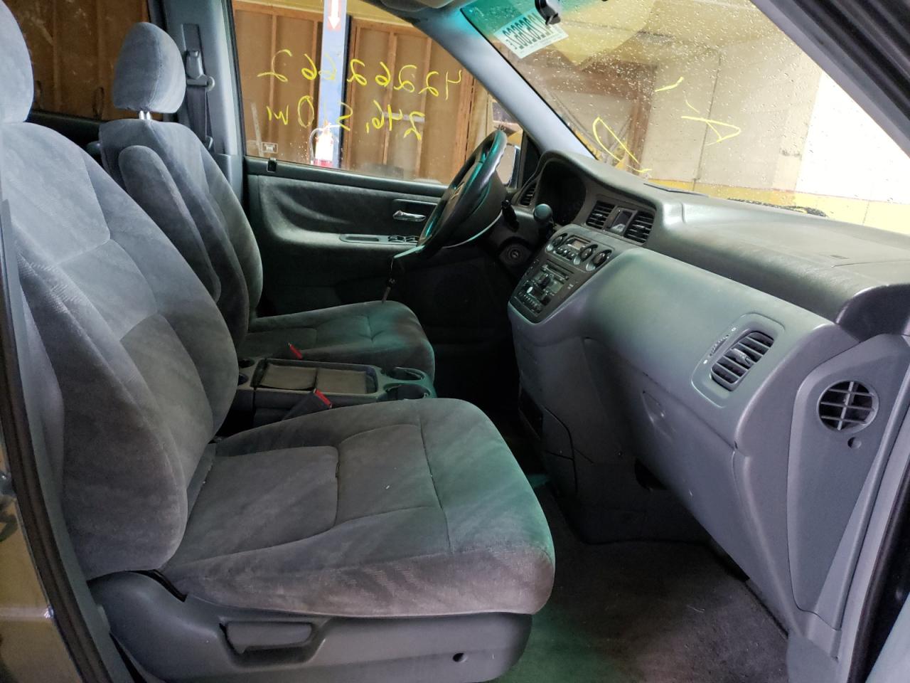 Photo 5 from auction – 2004 HONDA ODYSSEY EX with VIN 5FNRL18854B090610