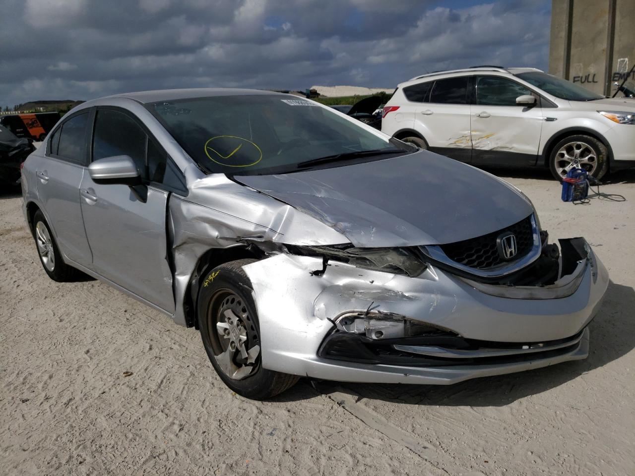 HONDA CIVIC LX 2014 with VIN 19XFB2F59EE062613 - Photo from auction