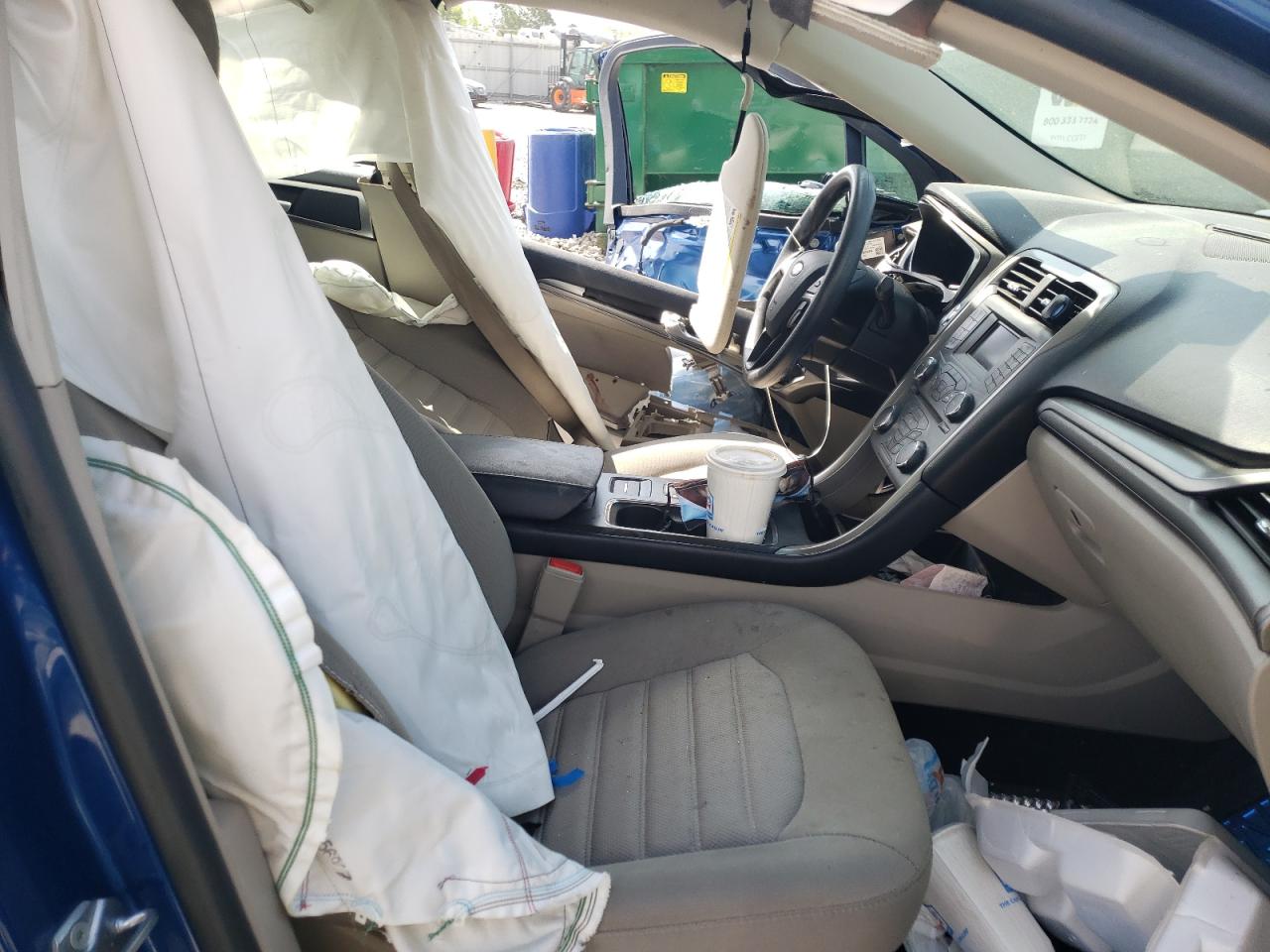 Photo 5 from auction – 2017 FORD FUSION SE with VIN 3FA6P0LU7HR286533