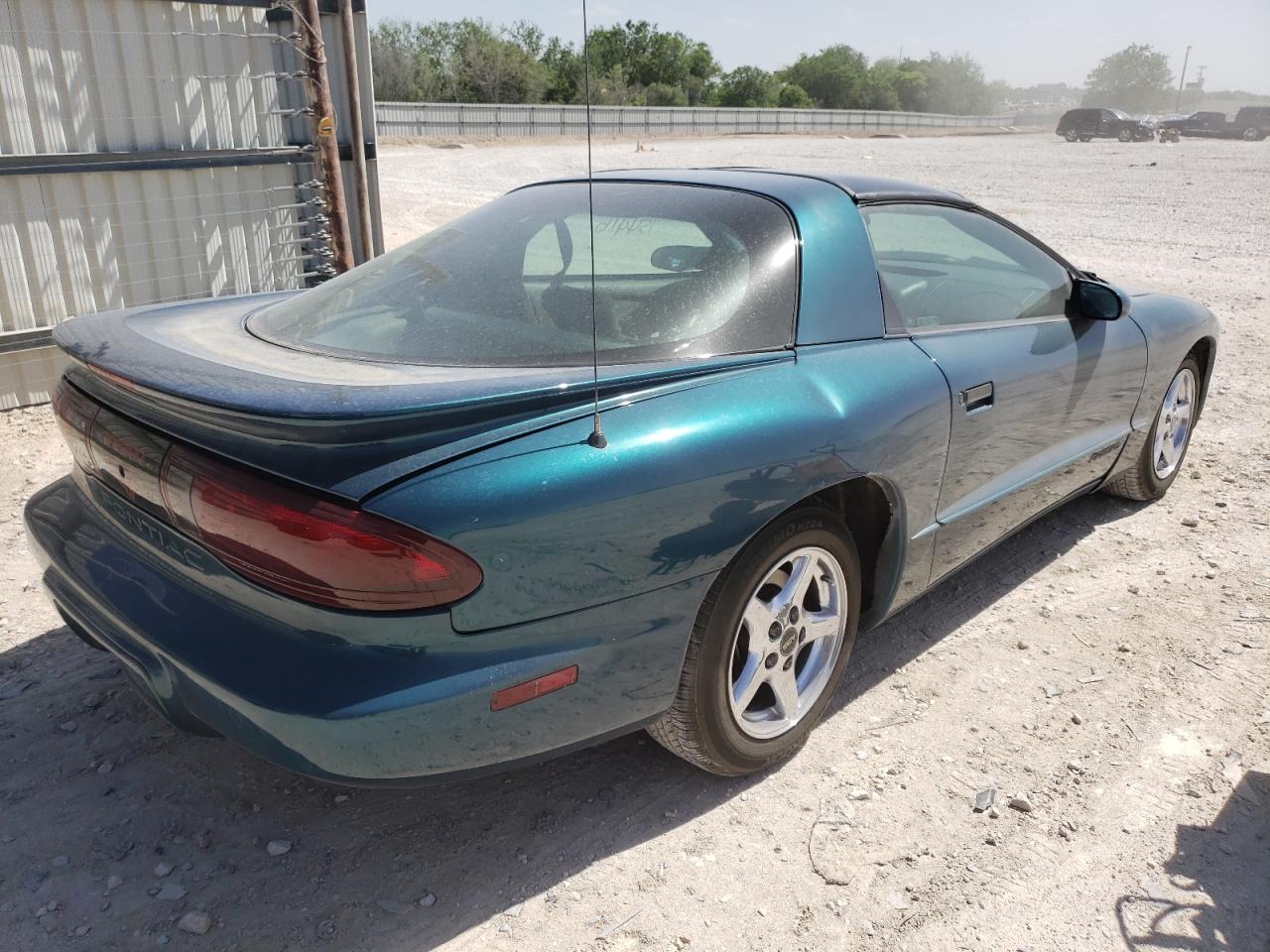 Photo 4 from auction – 1997 PONTIAC FIREBIRD with VIN 2G2FS22K9V2216034