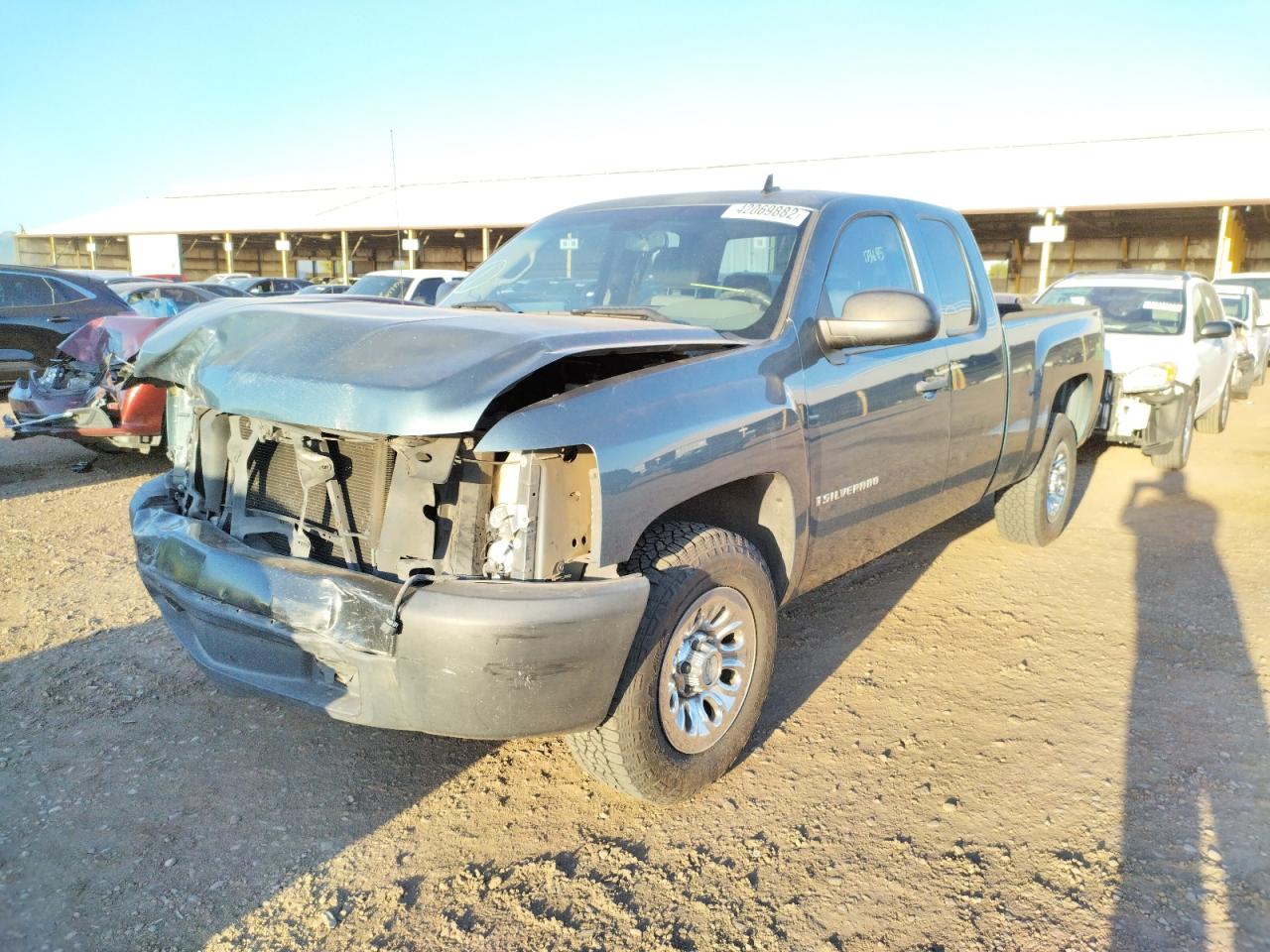 Photo 2 from auction – 2008 CHEVROLET SILVERADO with VIN 1GCEC19X98Z211725
