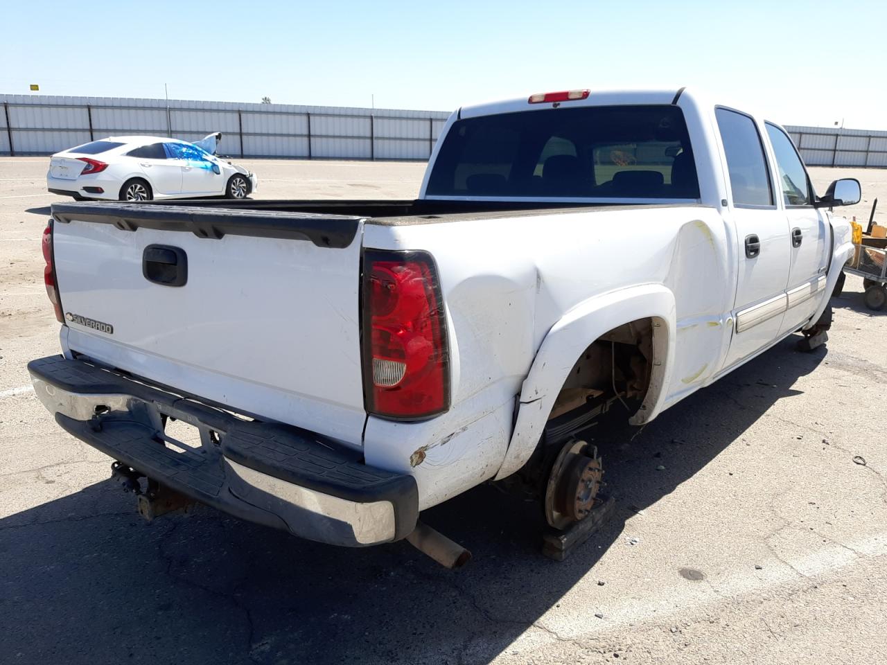 Photo 4 from auction – 2007 CHEVROLET SILVERADO with VIN 1GCGC13U27F133750
