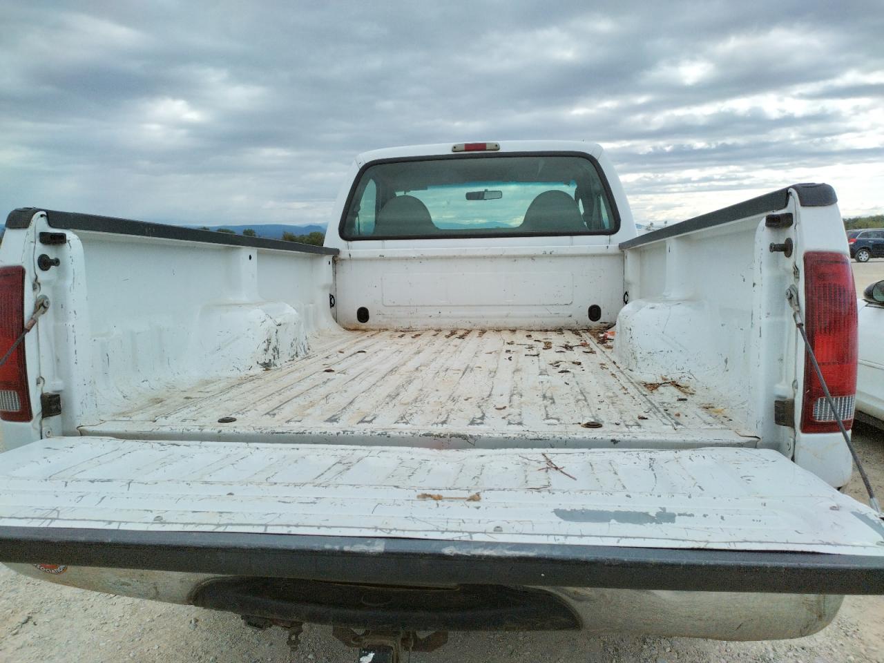 Photo 6 from auction – 2003 FORD F250 SUPER with VIN 1FTNF20L83EA55944