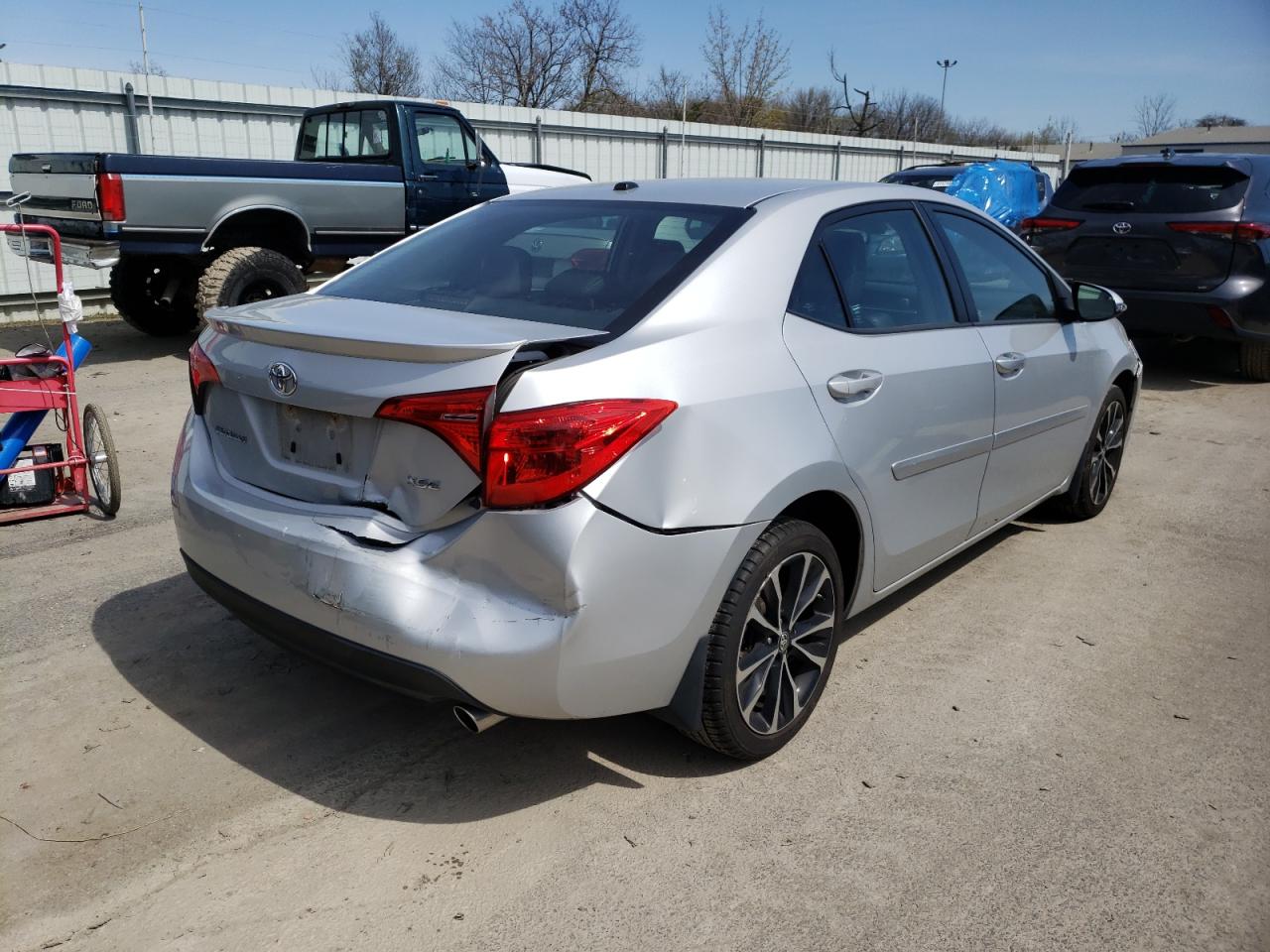 Photo 9 from auction – 2018 TOYOTA COROLLA L with VIN 2T1BURHE8JC968565