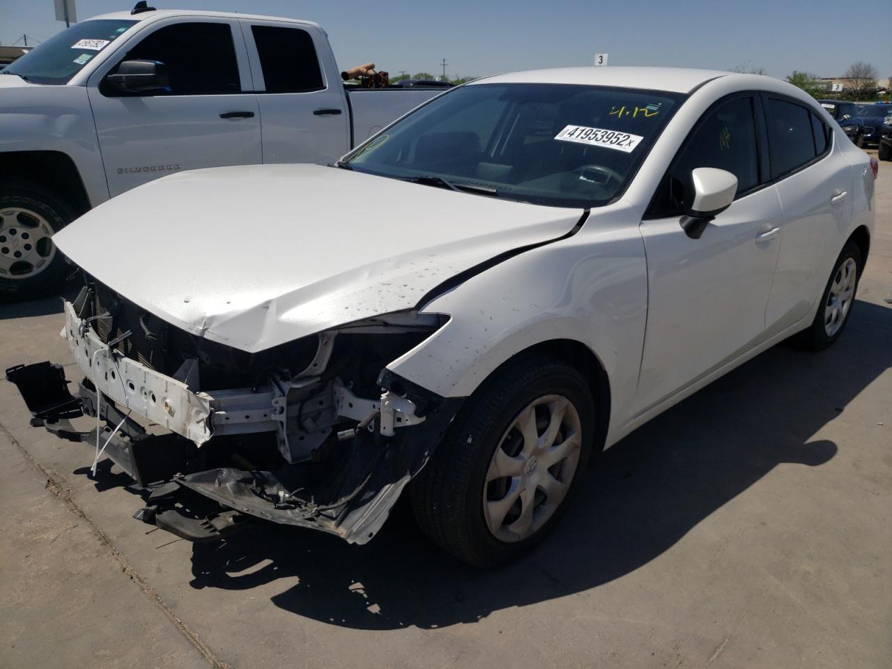 Photo 2 from auction – 2015 MAZDA 3 SPORT with VIN 3MZBM1U76FM164589