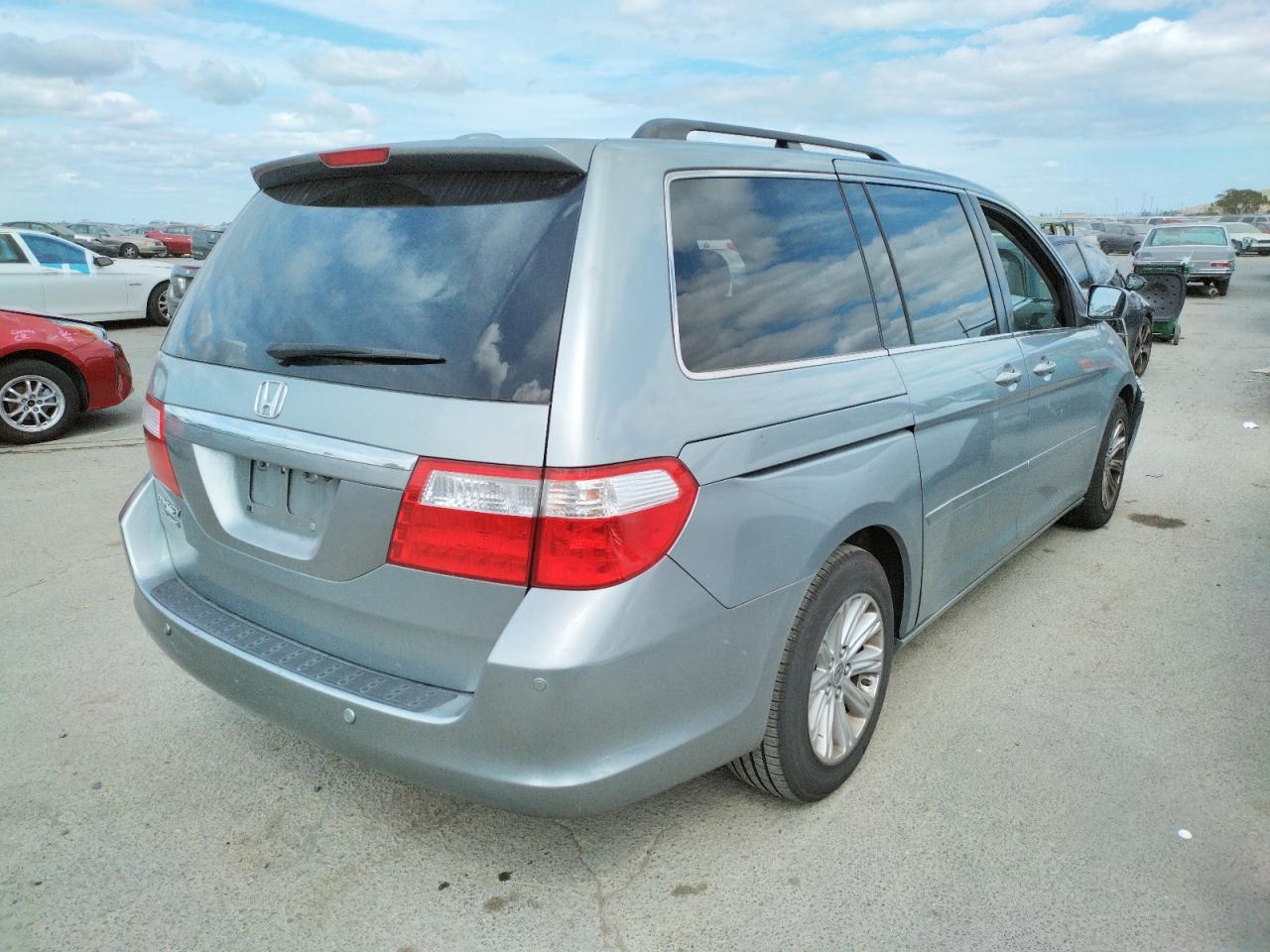 Photo 4 from auction – 2007 HONDA ODYSSEY TO with VIN 5FNRL38867B091393