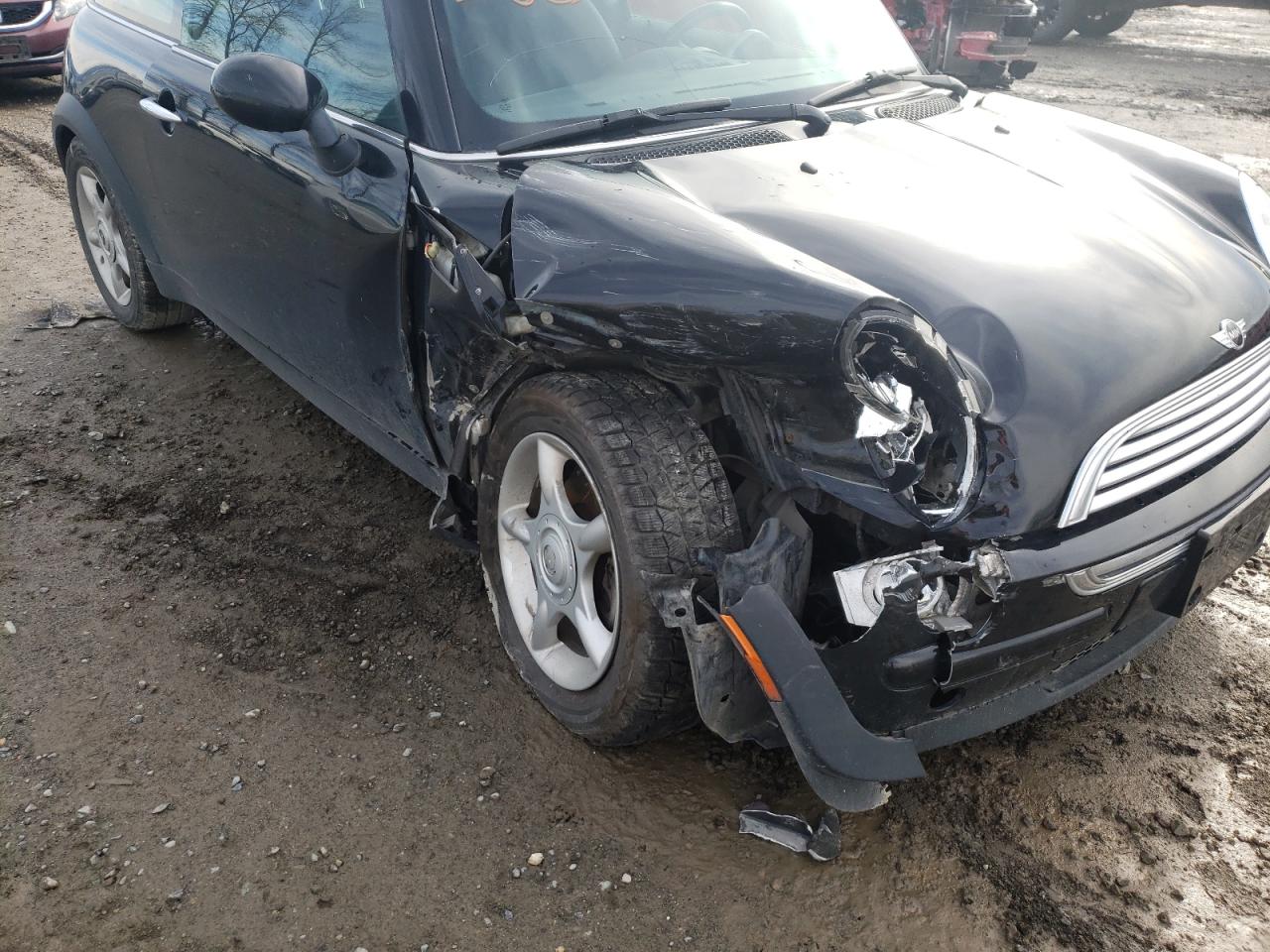 Photo 9 from auction – 2004 MINI COOPER with VIN WMWRC33434TJ56534