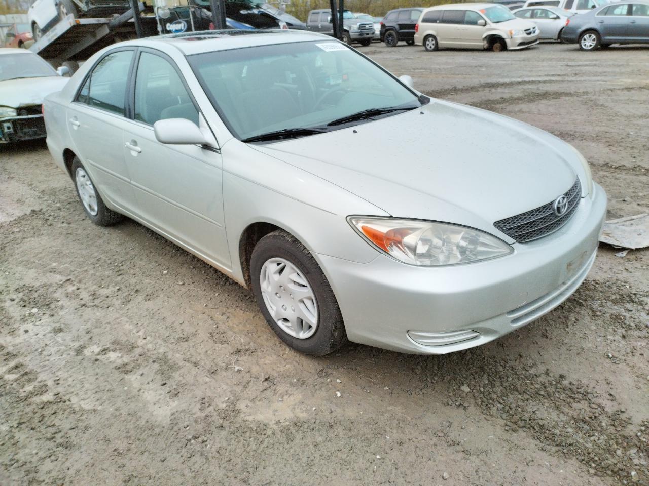 Photo 1 from auction – 2004 TOYOTA CAMRY LE with VIN JTDBE32K440270171