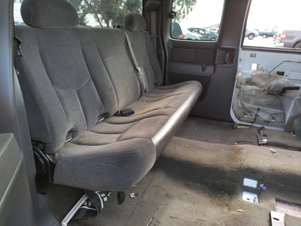 Photo 6 from auction – 2006 CHEVROLET SILVERADO with VIN 2GCEC19V661113661
