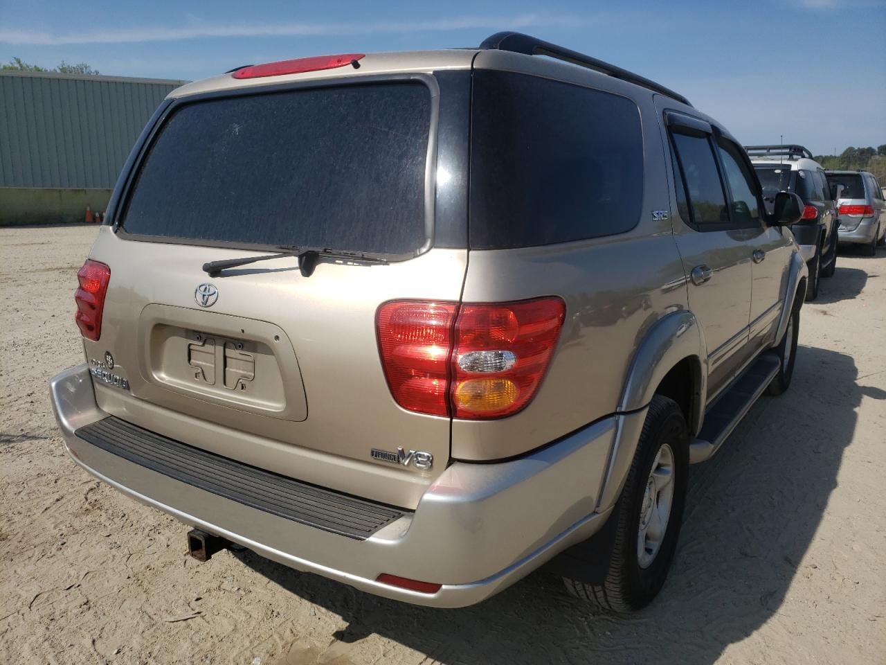 Photo 4 from auction – 2002 TOYOTA SEQUOIA SR with VIN 5TDZT34A52S118497