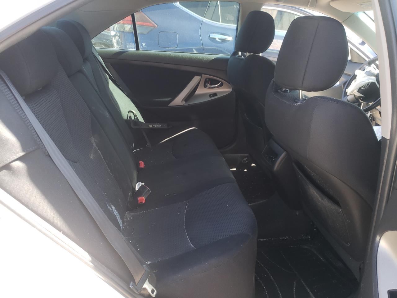Photo 6 from auction – 2010 TOYOTA CAMRY with VIN 4T1BF3EK3AU560314