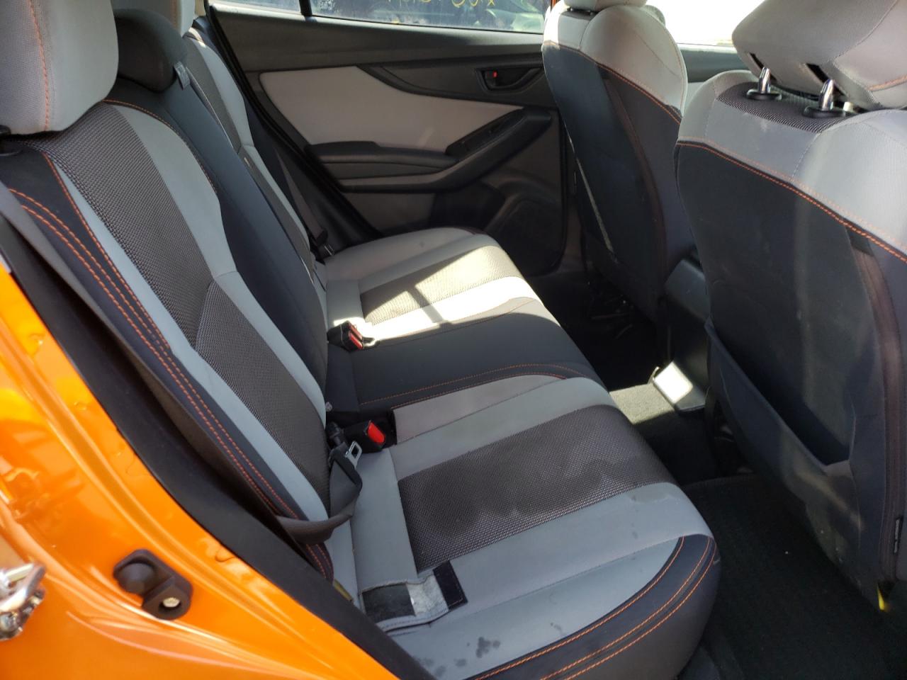 Photo 6 from auction – 2018 SUBARU CROSSTREK with VIN JF2GTABC9JH260582