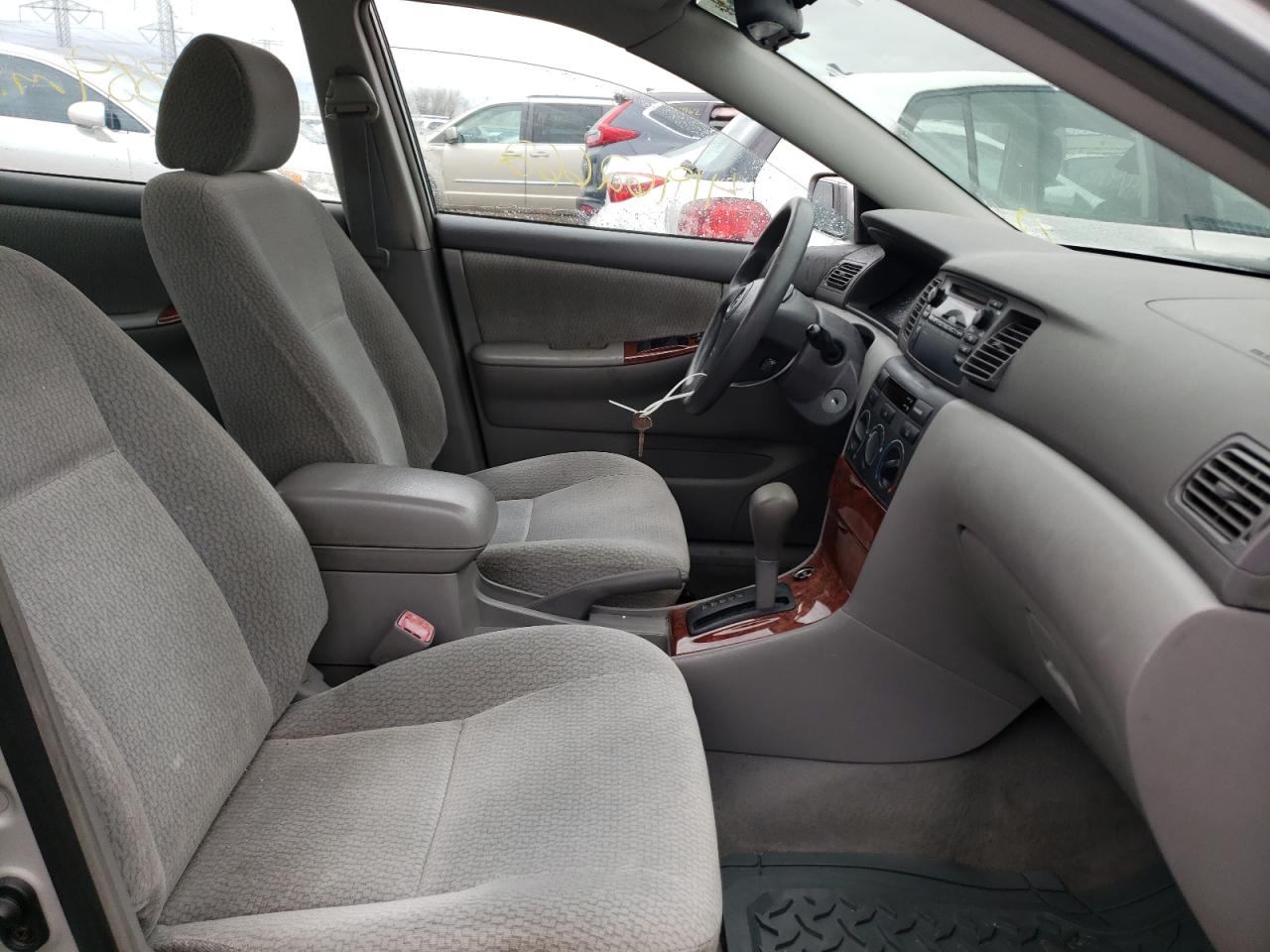 Photo 5 from auction – 2004 TOYOTA COROLLA CE with VIN 1NXBR32E04Z327226