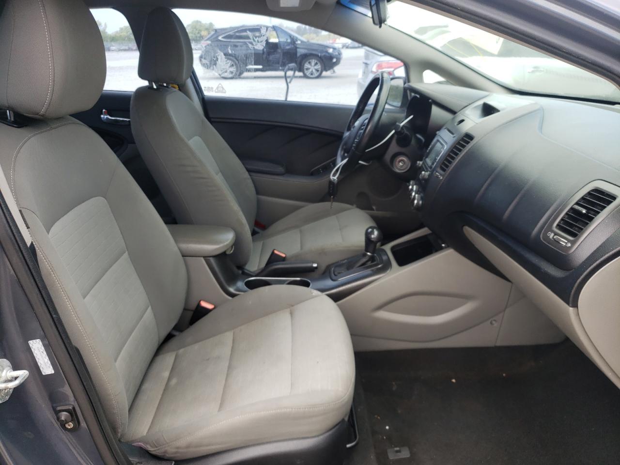 Photo 5 from auction – 2014 KIA FORTE EX with VIN KNAFX4A81E5086072