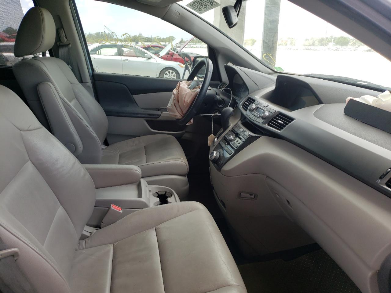Photo 5 from auction – 2013 HONDA ODYSSEY EX with VIN 5FNRL5H64DB045082