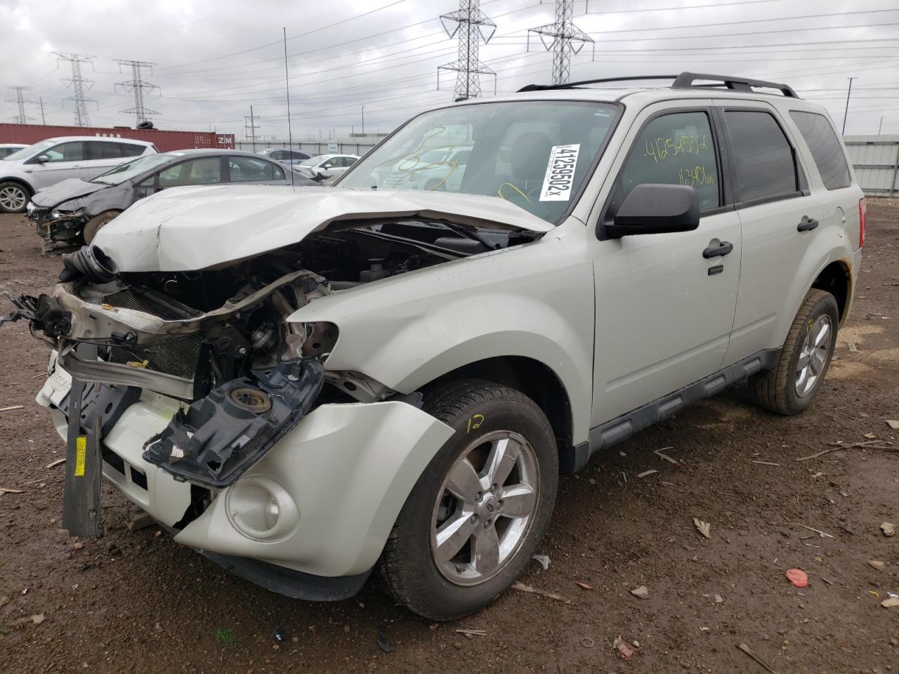 Photo 2 from auction – 2009 FORD ESCAPE XLT with VIN 1FMCU03G39KA15387