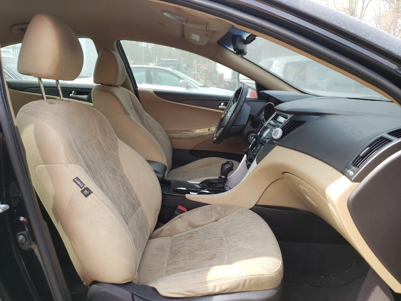 Photo 5 from auction – 2013 HYUNDAI SONATA GLS with VIN 5NPEB4AC6DH522303
