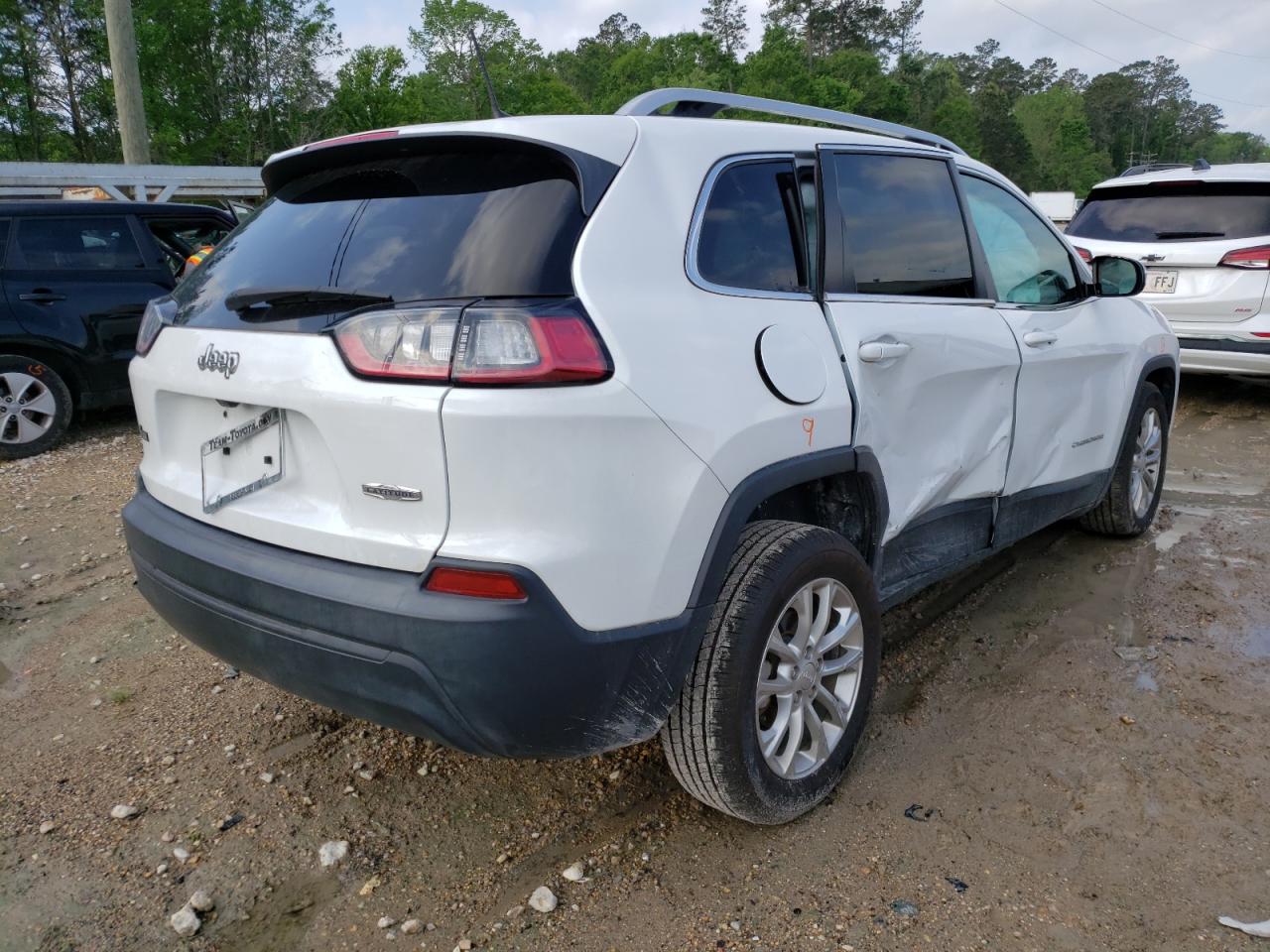 Photo 4 from auction – 2019 JEEP CHEROKEE L with VIN 1C4PJLCB9KD215608
