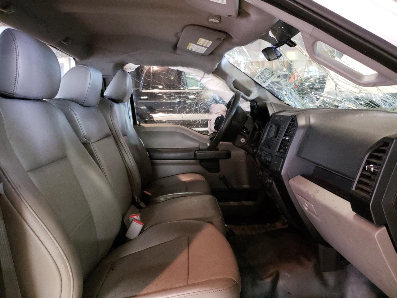 Photo 5 from auction – 2016 FORD F150 with VIN 1FTMF1C88GKD82929