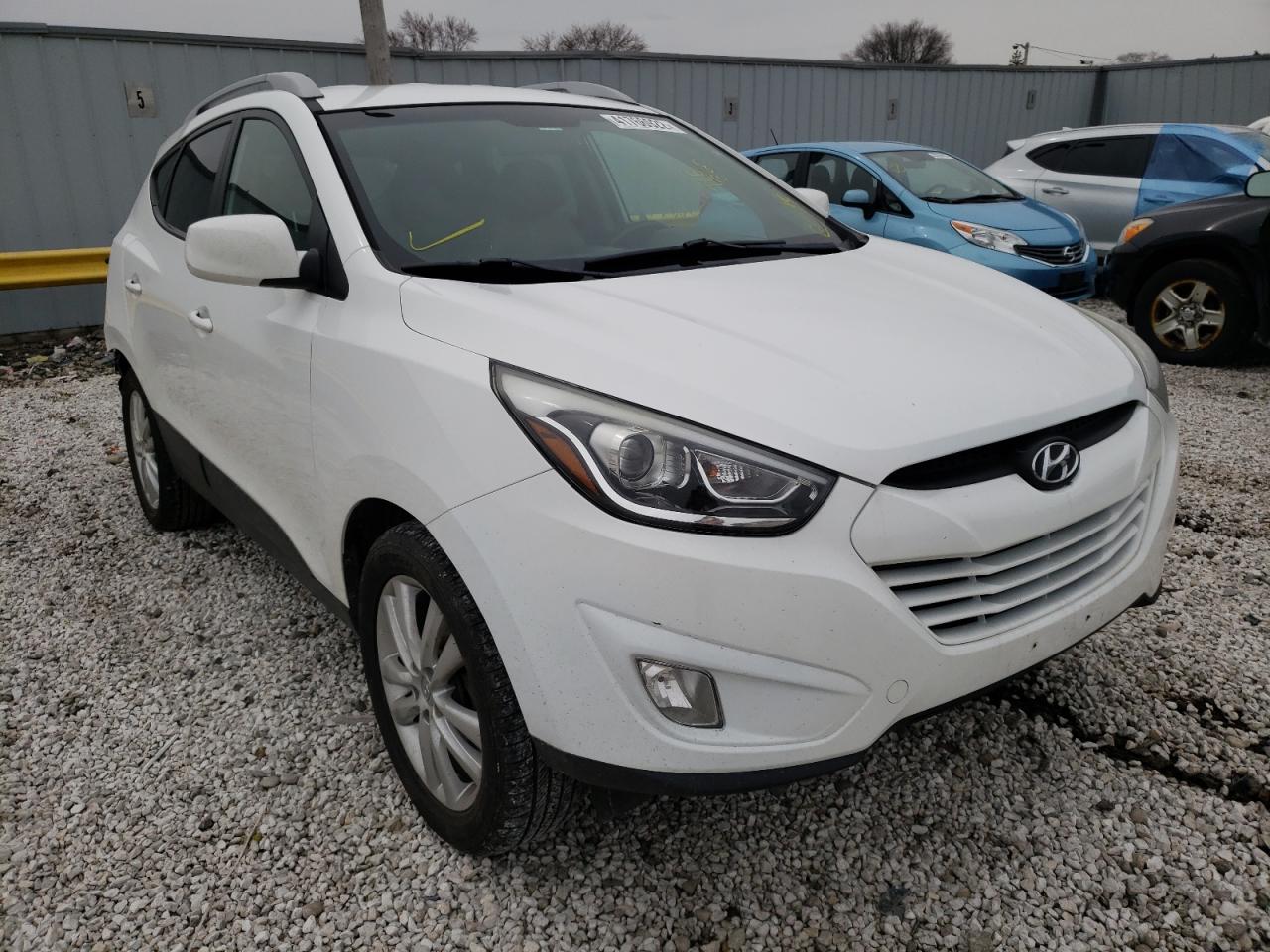 HYUNDAI TUCSON LIM 2015 with VIN KM8JU3AG3FU049129 - Photo from auction