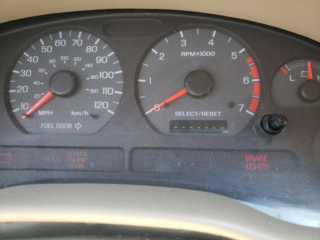 Photo 8 from auction – 2000 FORD MUSTANG with VIN 1FAFP4444YF197294
