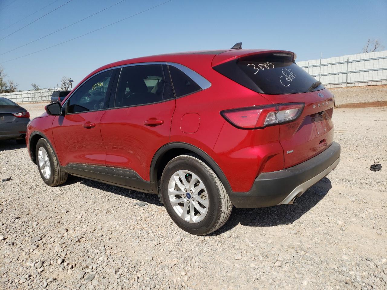 Photo 3 from auction – 2020 FORD ESCAPE SE with VIN 1FMCU0G69LUC13887