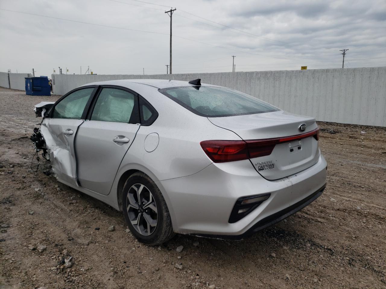 Photo 3 from auction – 2021 KIA FORTE FE with VIN 3KPF24AD7ME308860