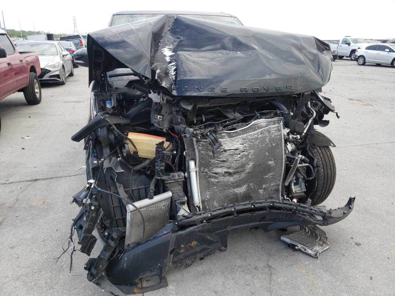 Photo 9 from auction – 2019 LAND ROVER RANGE ROVE with VIN SALGS2RE1KA547240