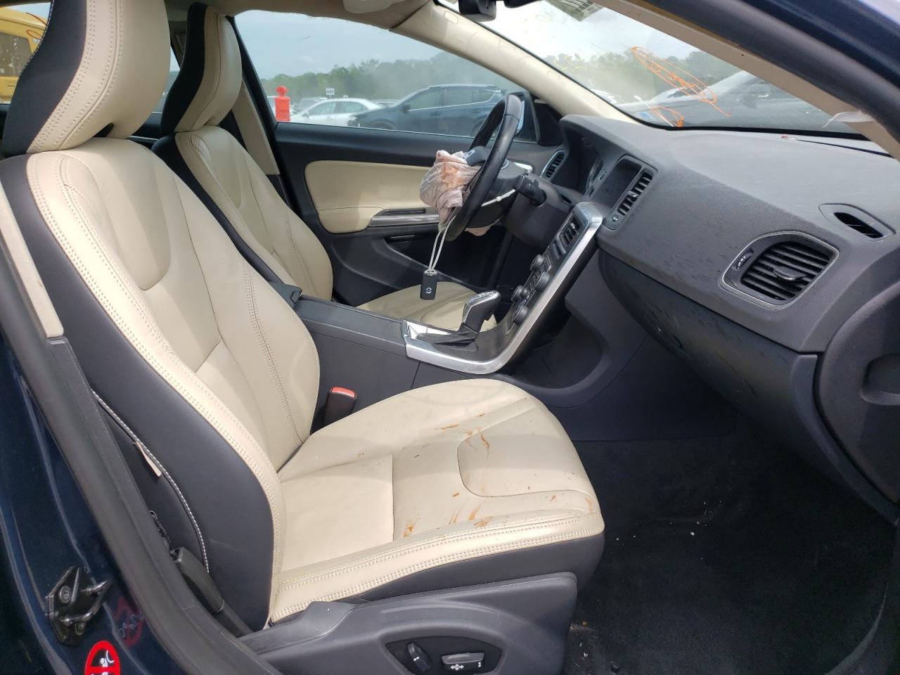 Photo 5 from auction – 2013 VOLVO S60 T5 with VIN YV1612FS3D2182762