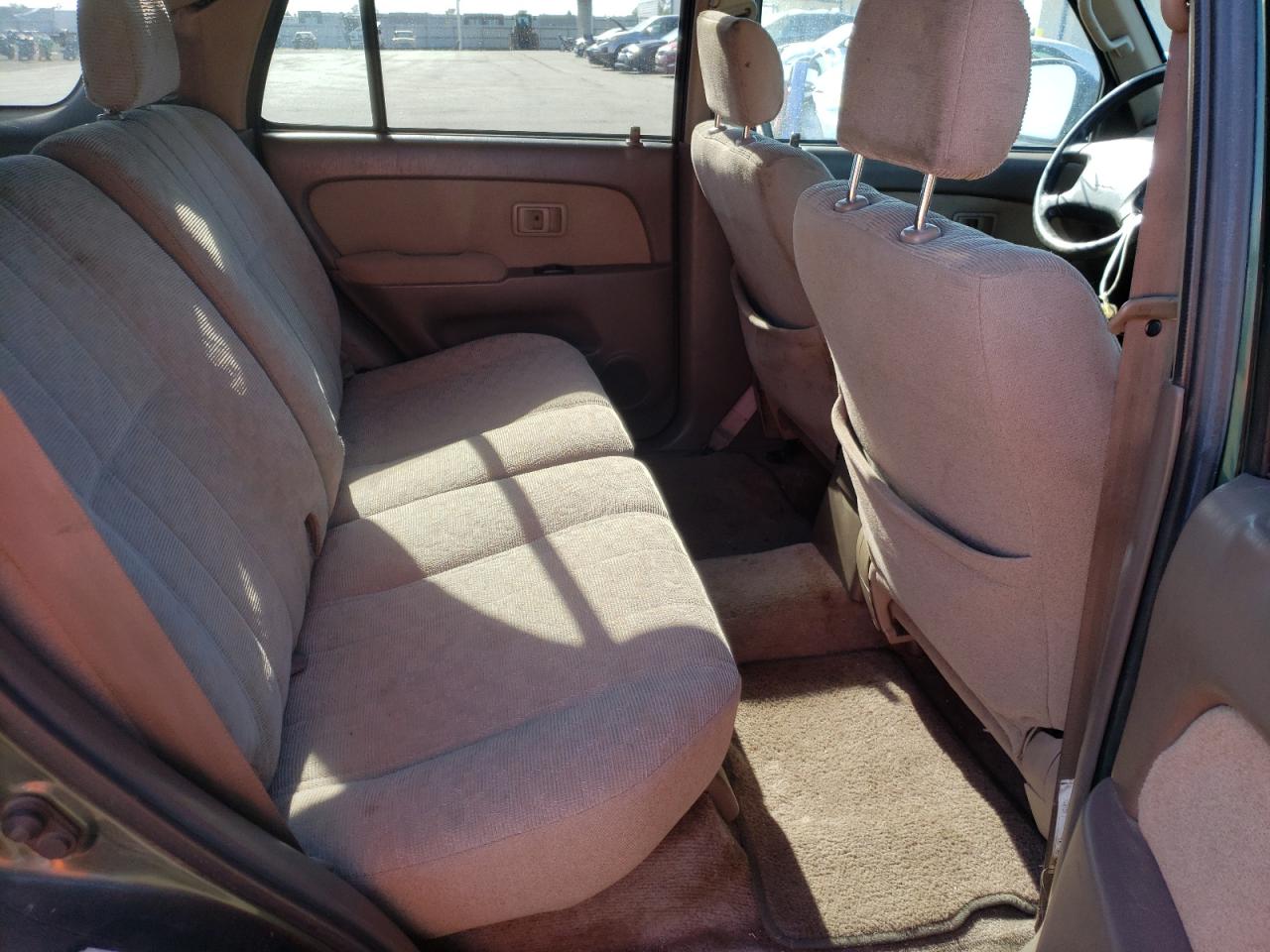 Photo 6 from auction – 1999 TOYOTA 4RUNNER with VIN JT3GM84R5X0036873