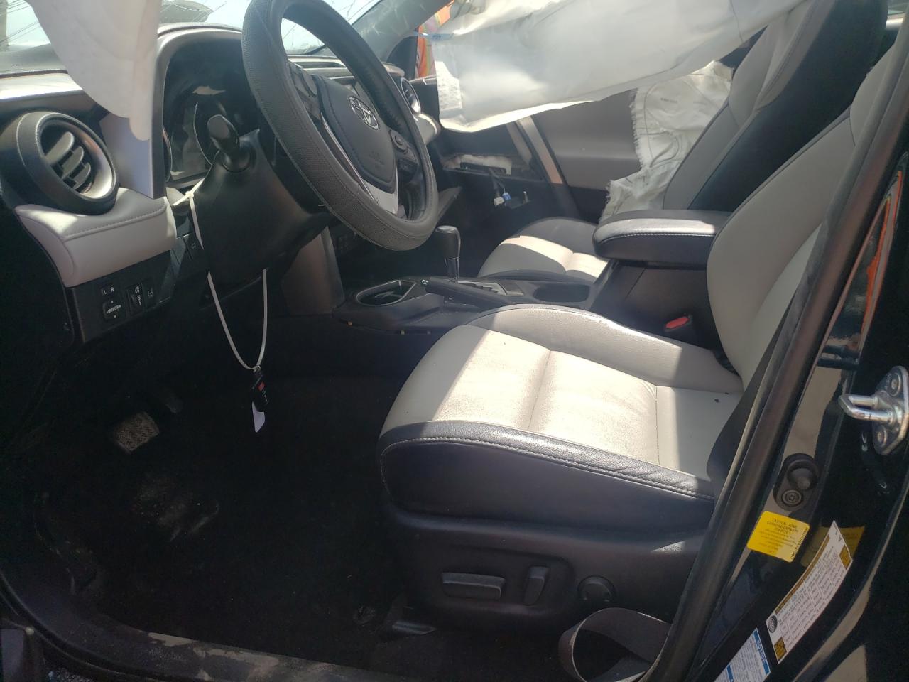 Photo 5 from auction – 2018 TOYOTA RAV4 HV LI with VIN JTMDJREV3JD215941