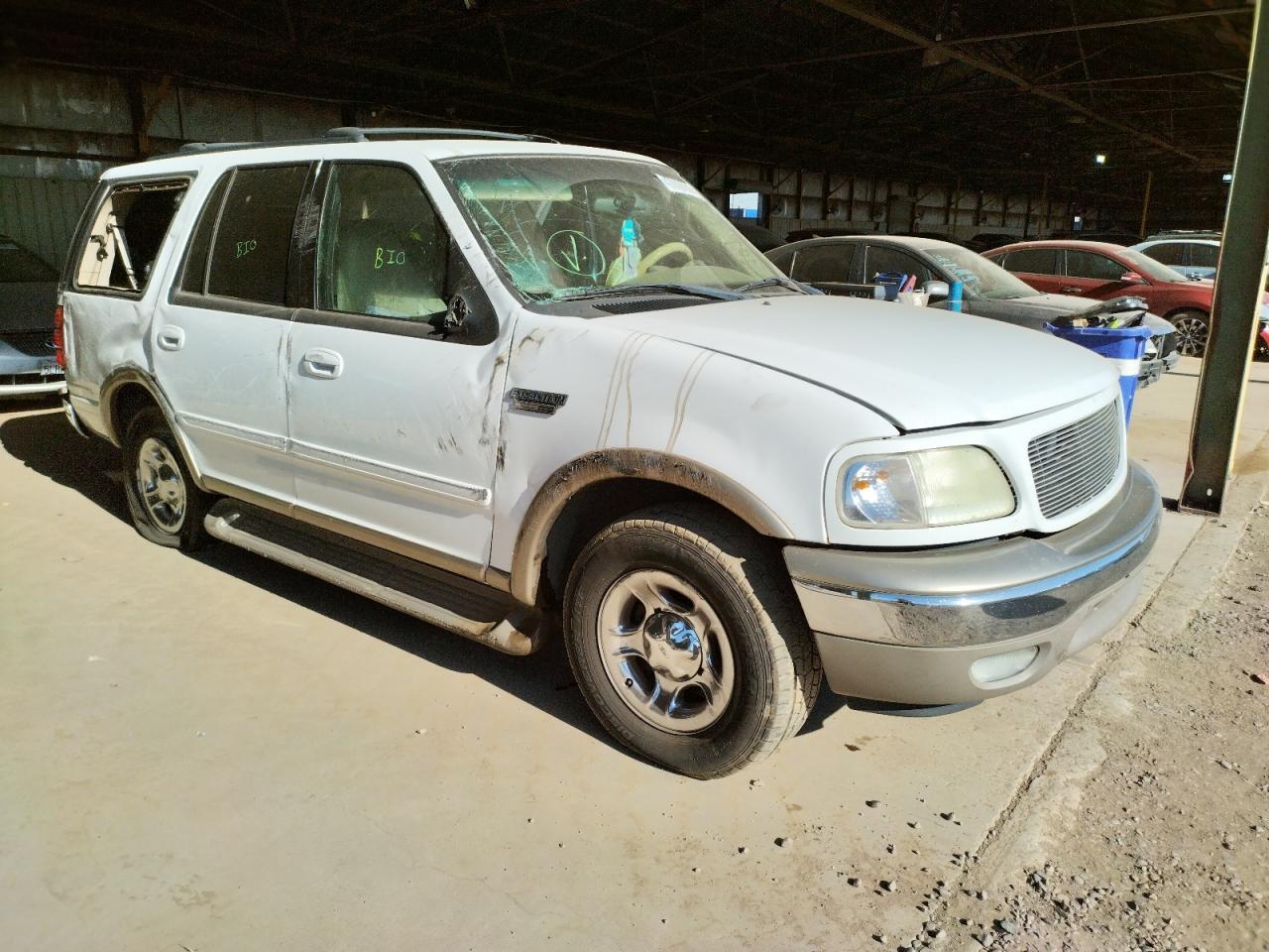 Zdjęcie 1 z aukcji – 2002 FORD EXPEDITION z VIN 1FMRU17L72LA74045