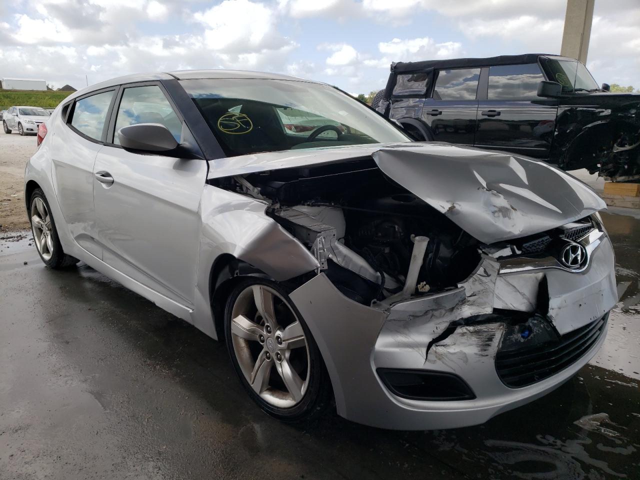 HYUNDAI VELOSTER 2012 with VIN KMHTC6AD8CU046516 - Photo from auction