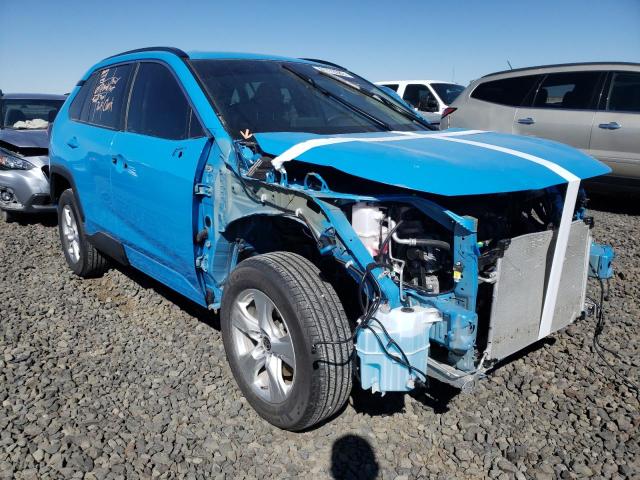 TOYOTA RAV4 XLE 2021 with VIN 2T3P1RFV2MW210569 - Photo from auction