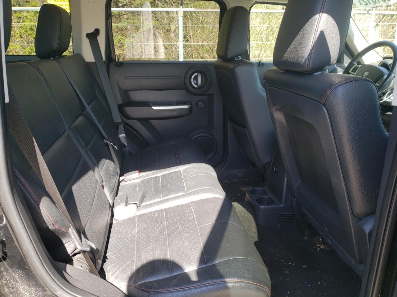 Photo 6 from auction – 2007 DODGE NITRO R/T with VIN 1D8GU58697W735058
